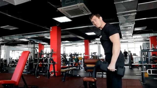 Молот на бицепс смотреть онлайн