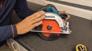 Makita DHS660 (XSH04) 18v circular saw. ***12 MONTH REVEIW***