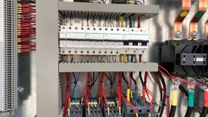 Шкаф управления литьевой формой