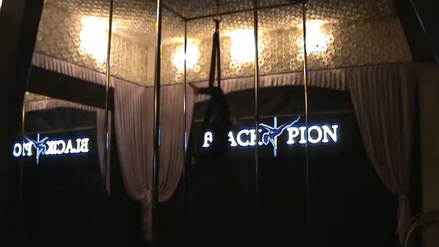 как быстро развязать узел на воздушных полотнах) смотреть онлайн