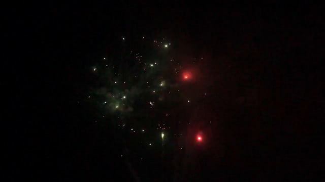 Купить салют/фейерверк в Самаре "Ели в снегу" (102 залпа) смотреть онлайн