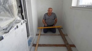 Монтаж чернового пола лоджии