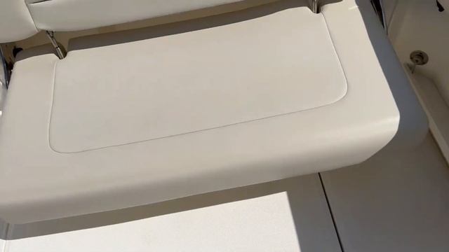 2016 Boston Whaler 270 Vantage | Twin Mercury 225 Verados | MarineMax Venice смотреть онлайн