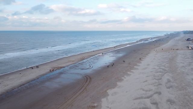 Egmond aan Zee 4K Drone view смотреть онлайн