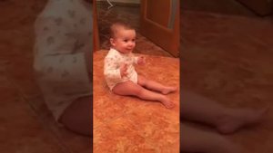 Ребёнок 8 месяцев разговаривает 🙈🙈