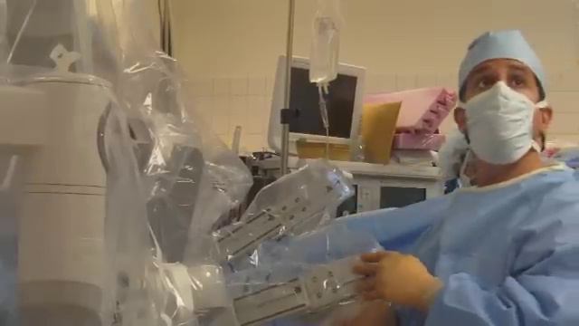First robotic surgery performed at Beaumont, Troy смотреть онлайн
