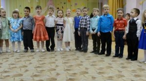 Ах, какие ямочки на щеках у мамочки!