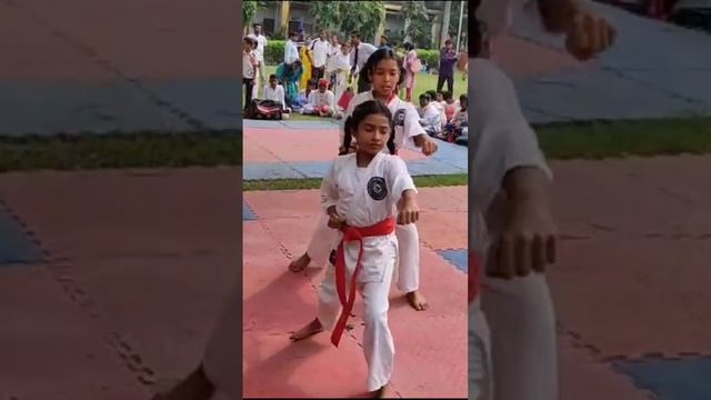 Tim kata #karate #self_defense_ subscribe my channel @SUFIYANKHA528 #kio_ #kab_@aparajitabachhar235