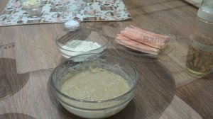 Крабовые палочки в сырном кляре. Crab sticks in cheese batter.mp4