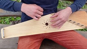 Гусли крыловидные 9-ти струнные