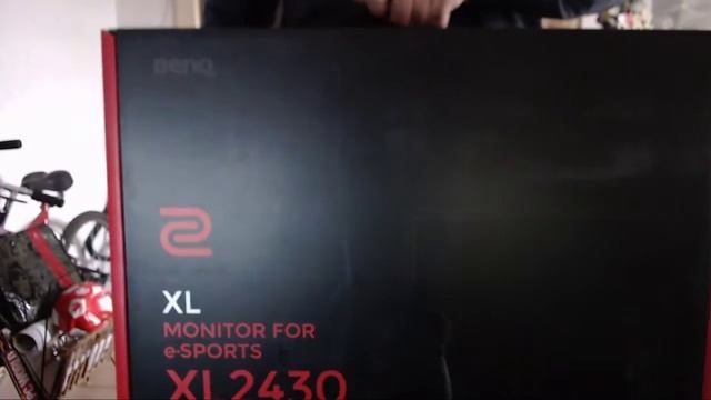Unboxing Zowie XL2430 (Part 1) смотреть онлайн