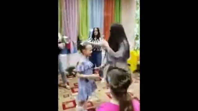 Игра "Каравай" на современный лад