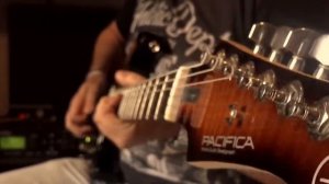 Yamaha Pacifica 212 VFM Sound