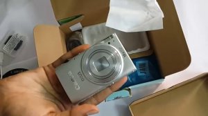 Unboxing of  Canon IXUS 255 HS