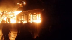 Кизилюрт горит центральный рынок