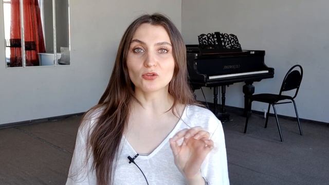 ЗАЖИМЫ В ВОКАЛЕ // Естественное пение // Как снять зажим? // Как петь естественно