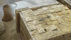 Давно здесь сидим…