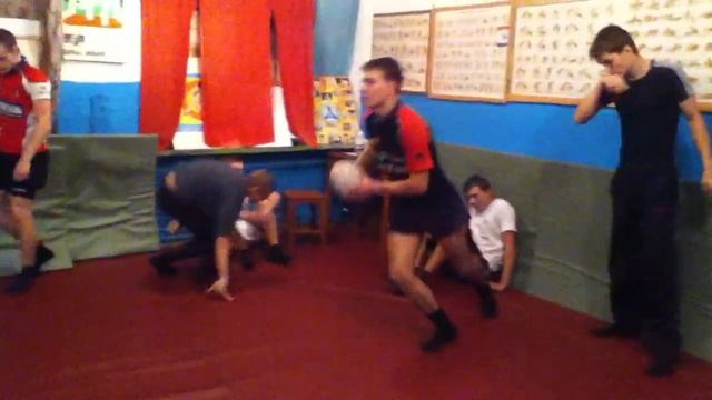do high tackle Atlant's way)))) смотреть онлайн