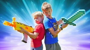 Веселые игры для мальчиков: Марк и Лев устроили битву! Халк против Тора в видео с супергероями