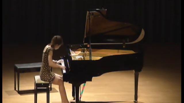 Iryna Volska plays Bach (Tokkata e-minor), Liszt (Un Sospiro) and Beethoven (Tempest Sonata) смотреть онлайн