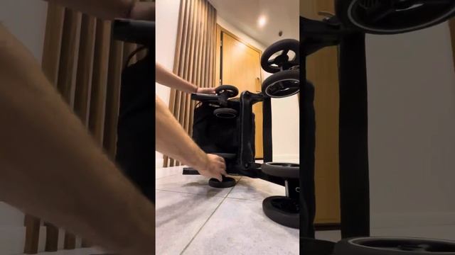 Прогулочная коляска GB Pockit смотреть онлайн