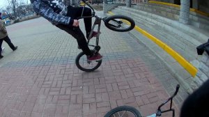 Катаемся на bmx зимой и делаем крутые трюки!