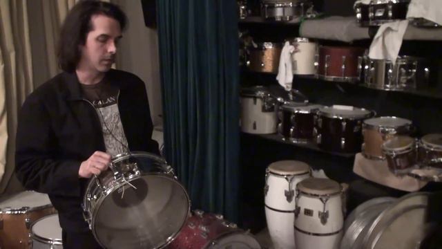 - Pensado's Place - ITL # 18 Part 1 - Eric Valentine of BarefootRecording and UnderToneAudio смотреть онлайн