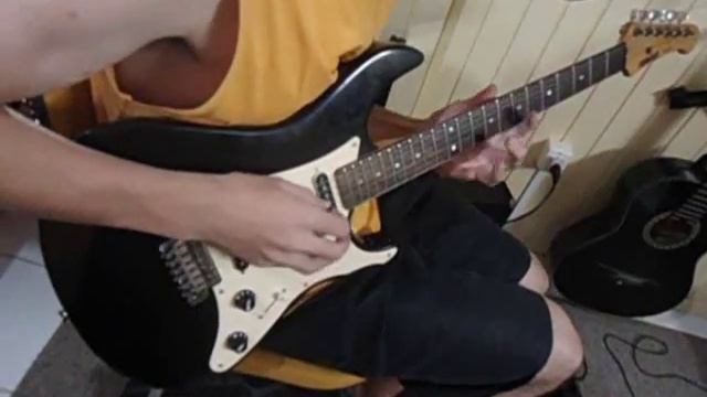 Guitar Yamaha EG303 Strato Made in USA Ponte Fender смотреть онлайн