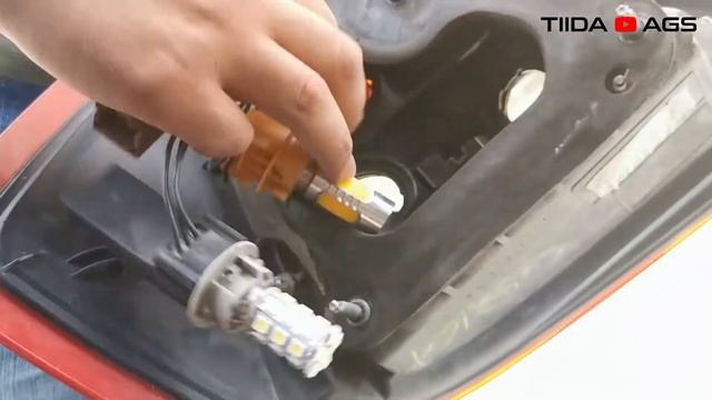 Como quitar y colocar una calavera de un nissan tiida sedan смотреть онлайн