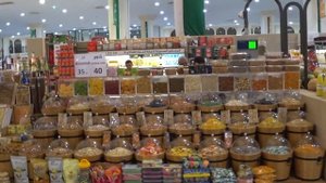 Рынки в Арабских Эмиратах, Шарджа, Рынок фруктов, рынок золота, рынок вещей