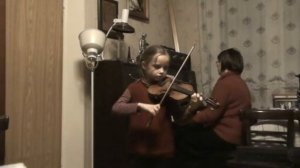 211 Памяти любимой учительницы Галины Степановны Турчаниновой (из семейного архива) Скрипка