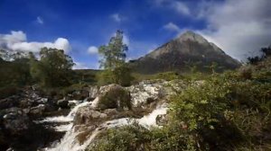 ♫ Wild Mountain Thyme - Sarah Calderwood ♫ LYRICS