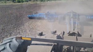 New Holland 9030 с lemken heliodor 12 метров