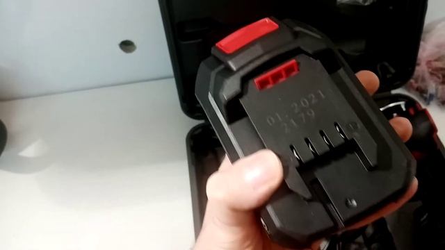 Аккумуляторная болгарка Зубр УШМ-18-125-41
