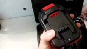 Аккумуляторная болгарка Зубр УШМ-18-125-41