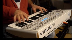 Access Virus TI 2 LIVE