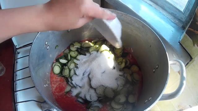 Тёщин язык с огурцом,салат на зиму смотреть онлайн