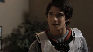 Волчонок. Скотт и Лидия целуются.