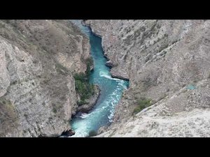 Дагестан: вид на Сулакский каньон от Языка Тролля
