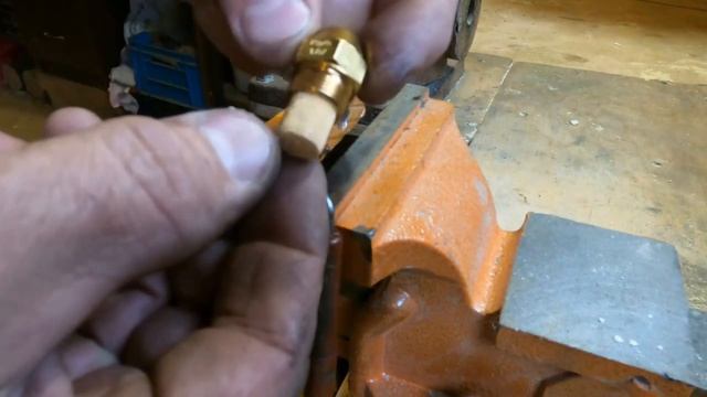 Как снять, обслужить, почистить дизельную горелку в котле на солярке с заменой распылителя форсунки смотреть онлайн