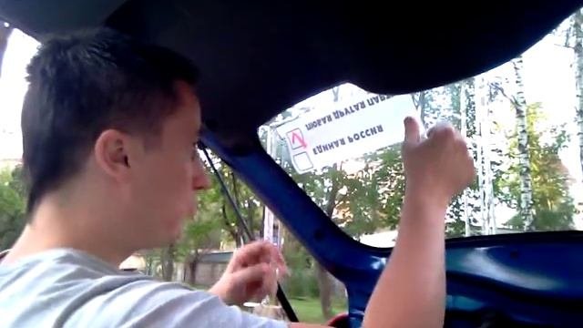 Инструкция: Как правильно наклеить наклейку