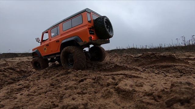 Тачка, деньги, два ствола ... Едут на разборку на Land Rover Defender смотреть онлайн