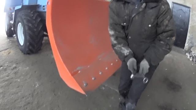 Трактор Т150 Чистим дорогу