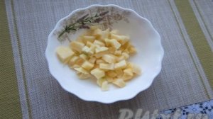 Десерт из яблок в микроволновке