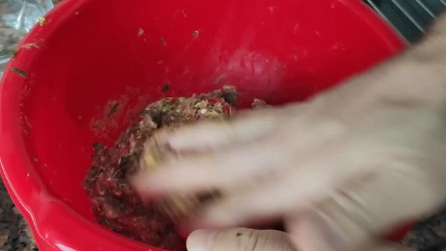 МУЖ ТУРОК ГОТОВИТ ЛЮЛЯ-КЕБАБ В ДУХОВКЕ ПО-ТУРЕЦКИ! ФАРШ НЕ ОТВАЛИВАЕТСЯ! / Анталия/ Рамадан/ Ифтар смотреть онлайн