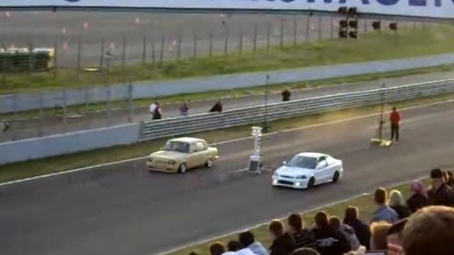 Wartburg vs. Civic смотреть онлайн