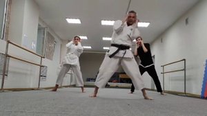 Дзюмби ундо, традиционная разминка в Годзю-рю каратэ-до