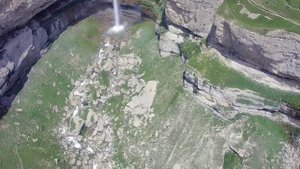 Водопад Тобот и окрестности села Хунзах (Республика Дагестан). Снято 14.07.2022 на SJRC F11s 4K PRO
