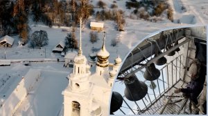 Звонарь Анна Корнейчук. Колокольня Свя́то-Нико́ло-Ти́хонова монастыря, Тимирязево, 9 января 2024г.