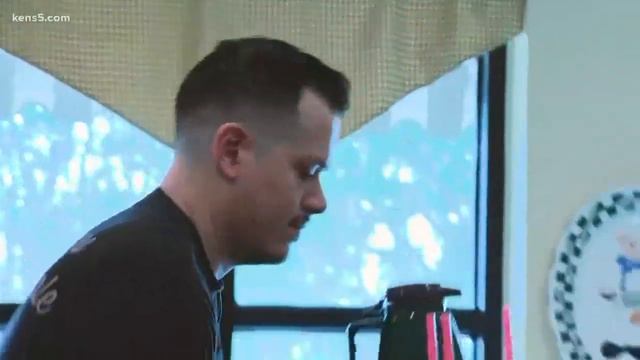 New to Town: Magnolia Pancake Haus смотреть онлайн